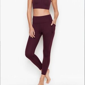 Victoria’s secret plum leggings with side pockets size 4